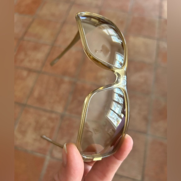 Gucci Sunglasses - Picture 10 of 12